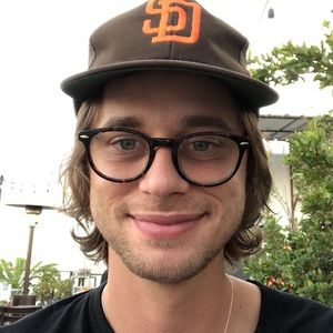 Meet your Posher, Dylan